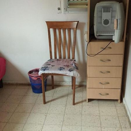 Private Room Near The Airport For Amazing People Lod Zewnętrze zdjęcie
